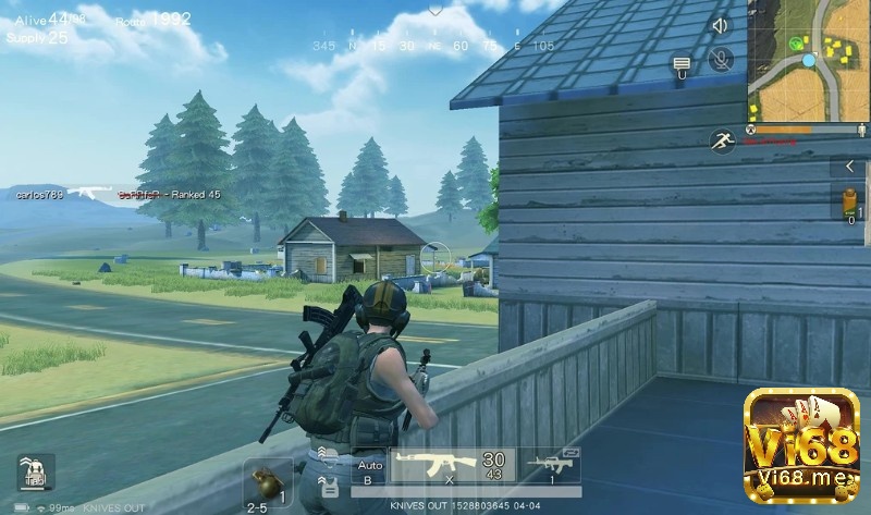 Knives Out thu hút người chơi nhờ tính năng nâng cấp vũ khí và sự kiện đặc biệt, tạo trải nghiệm kịch tính và cạnh tranh